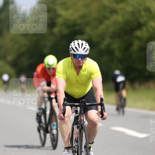 22.06.2025 - Viking Triathlon Yannick Fuchs http://msf.ph/oto/8105911 22.06.2025 12:11:07 Radfahren 107, 618, 643, 658 meine-sportfotos.de