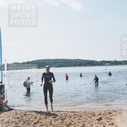 22.06.2025 - Viking Triathlon MichiJ http://msf.ph/oto/8105918 22.06.2025 10:51:20 Schwimmen 436, 477 meine-sportfotos.de