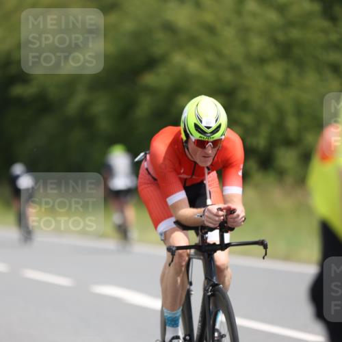 22.06.2025 - Viking Triathlon Yannick Fuchs http://msf.ph/oto/8105921 22.06.2025 12:11:08 Radfahren 107, 618, 643, 658 meine-sportfotos.de