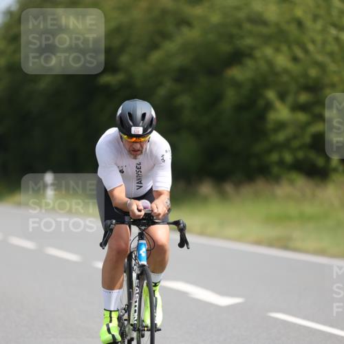 22.06.2025 - Viking Triathlon Yannick Fuchs http://msf.ph/oto/8105938 22.06.2025 11:30:17 Radfahren 99, 275, 288, 324, 336, 505, 530, 638, 655, 657 meine-sportfotos.de