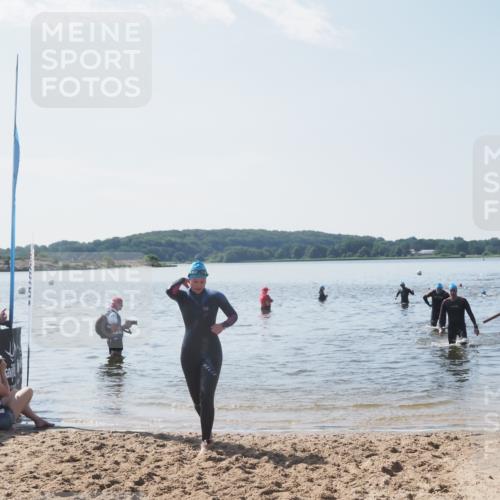22.06.2025 - Viking Triathlon MichiJ http://msf.ph/oto/8105972 22.06.2025 10:51:31 Schwimmen 292, 422, 477 meine-sportfotos.de