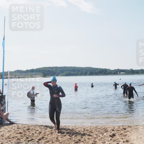 22.06.2025 - Viking Triathlon MichiJ http://msf.ph/oto/8105980 22.06.2025 10:51:31 Schwimmen 292, 422, 477 meine-sportfotos.de