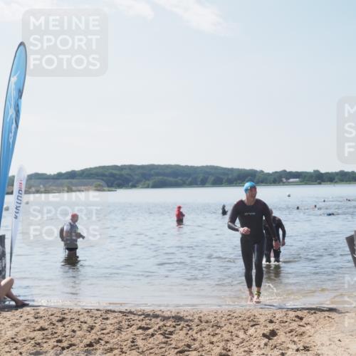 22.06.2025 - Viking Triathlon MichiJ http://msf.ph/oto/8105985 22.06.2025 10:51:41 Schwimmen 292, 422 meine-sportfotos.de