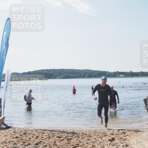 22.06.2025 - Viking Triathlon MichiJ http://msf.ph/oto/8106000 22.06.2025 10:51:41 Schwimmen 292, 422 meine-sportfotos.de