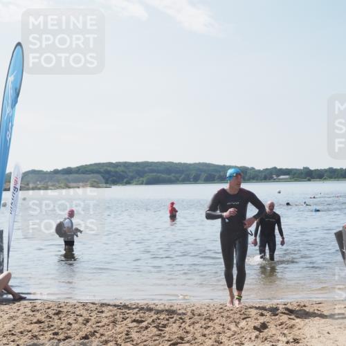 22.06.2025 - Viking Triathlon MichiJ http://msf.ph/oto/8106030 22.06.2025 10:51:41 Schwimmen 292, 422 meine-sportfotos.de