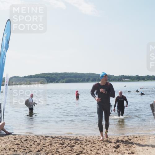 22.06.2025 - Viking Triathlon MichiJ http://msf.ph/oto/8106039 22.06.2025 10:51:42 Schwimmen 292, 422 meine-sportfotos.de