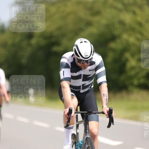 22.06.2025 - Viking Triathlon Yannick Fuchs http://msf.ph/oto/8106046 22.06.2025 12:11:12 Radfahren 107, 529, 603, 643, 658 meine-sportfotos.de