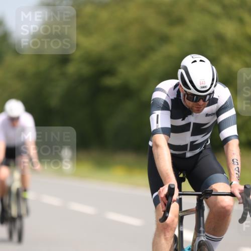 22.06.2025 - Viking Triathlon Yannick Fuchs http://msf.ph/oto/8106054 22.06.2025 12:11:12 Radfahren 107, 529, 603, 643, 658 meine-sportfotos.de