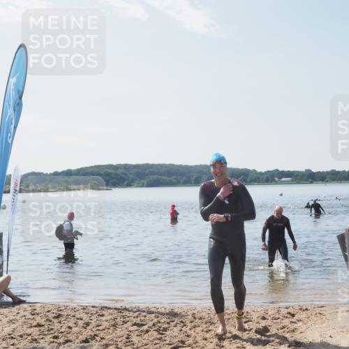 22.06.2025 - Viking Triathlon MichiJ http://msf.ph/oto/8106067 22.06.2025 10:51:42 Schwimmen 292, 422 meine-sportfotos.de