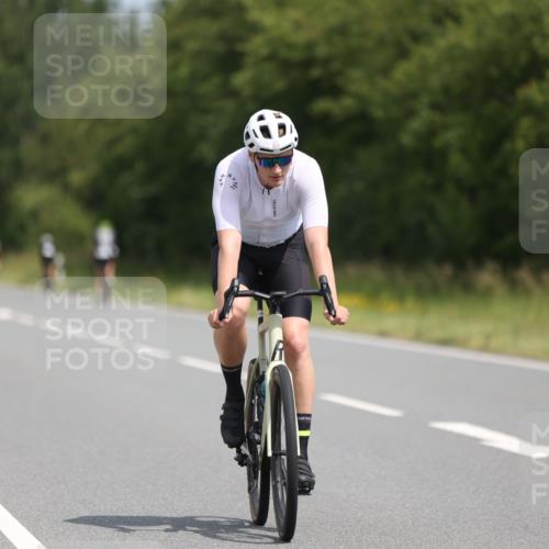 22.06.2025 - Viking Triathlon Yannick Fuchs http://msf.ph/oto/8106072 22.06.2025 12:11:13 Radfahren 206, 529, 603, 643, 658 meine-sportfotos.de