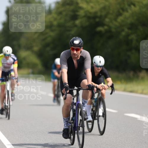 22.06.2025 - Viking Triathlon Yannick Fuchs http://msf.ph/oto/8106088 22.06.2025 11:30:21 Radfahren 99, 268, 275, 288, 324, 505, 530, 638, 655, 657 meine-sportfotos.de