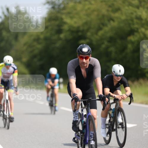 22.06.2025 - Viking Triathlon Yannick Fuchs http://msf.ph/oto/8106100 22.06.2025 11:30:21 Radfahren 99, 268, 275, 288, 324, 505, 530, 638, 655, 657 meine-sportfotos.de