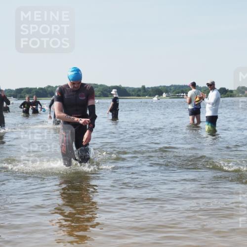 22.06.2025 - Viking Triathlon KatJ http://msf.ph/oto/8106137 22.06.2025 10:37:03 Schwimmen 172, 331, 355, 388, 454, 500, 513 meine-sportfotos.de