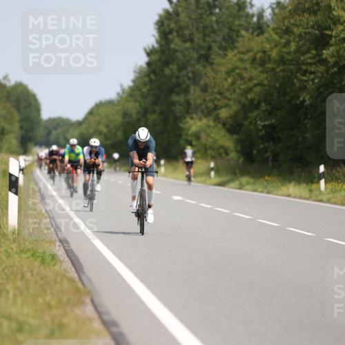 22.06.2025 - Viking Triathlon Yannick Fuchs http://msf.ph/oto/8106158 22.06.2025 12:11:17 Radfahren 114, 206, 490, 529, 603, 623, 658 meine-sportfotos.de