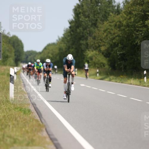22.06.2025 - Viking Triathlon Yannick Fuchs http://msf.ph/oto/8106165 22.06.2025 12:11:17 Radfahren 114, 206, 490, 529, 603, 623, 658 meine-sportfotos.de