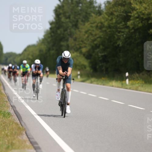 22.06.2025 - Viking Triathlon Yannick Fuchs http://msf.ph/oto/8106193 22.06.2025 12:11:18 Radfahren 114, 204, 206, 490, 529, 603, 623, 658 meine-sportfotos.de