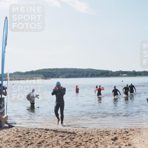 22.06.2025 - Viking Triathlon MichiJ http://msf.ph/oto/8106212 22.06.2025 10:52:13 Schwimmen 116, 136, 481, 490, 542 meine-sportfotos.de