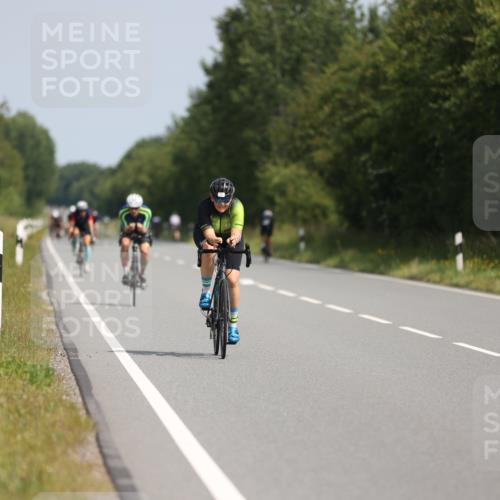 22.06.2025 - Viking Triathlon Yannick Fuchs http://msf.ph/oto/8106214 22.06.2025 11:30:30 Radfahren 41, 99, 246, 268, 636, 649 meine-sportfotos.de