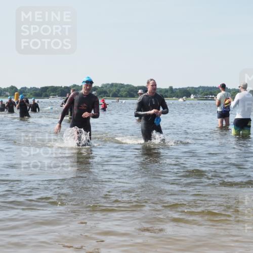 22.06.2025 - Viking Triathlon KatJ http://msf.ph/oto/8106234 22.06.2025 10:37:07 Schwimmen 172, 331, 355, 370, 388, 454, 500, 513, 649 meine-sportfotos.de