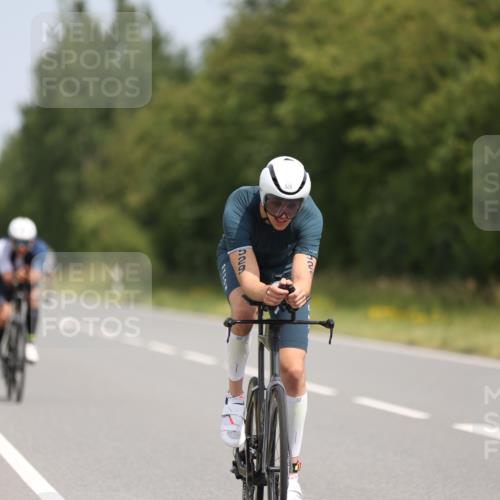 22.06.2025 - Viking Triathlon Yannick Fuchs http://msf.ph/oto/8106246 22.06.2025 12:11:19 Radfahren 114, 204, 206, 490, 529, 603, 623 meine-sportfotos.de