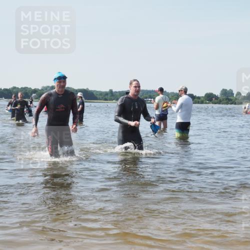 22.06.2025 - Viking Triathlon KatJ http://msf.ph/oto/8106296 22.06.2025 10:37:08 Schwimmen 172, 355, 370, 388, 454, 500, 513, 649 meine-sportfotos.de