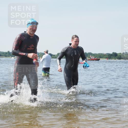 22.06.2025 - Viking Triathlon KatJ http://msf.ph/oto/8106320 22.06.2025 10:37:10 Schwimmen 172, 233, 355, 370, 383, 388, 454, 500, 513, 649 meine-sportfotos.de