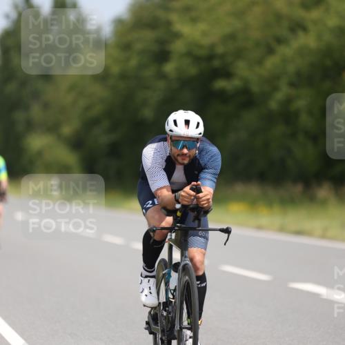 22.06.2025 - Viking Triathlon Yannick Fuchs http://msf.ph/oto/8106327 22.06.2025 12:11:21 Radfahren 114, 204, 206, 235, 389, 490, 529, 603, 623 meine-sportfotos.de
