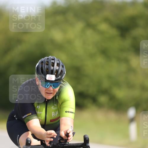 22.06.2025 - Viking Triathlon Yannick Fuchs http://msf.ph/oto/8106333 22.06.2025 11:30:34 Radfahren 41, 246, 268, 381, 636, 649 meine-sportfotos.de
