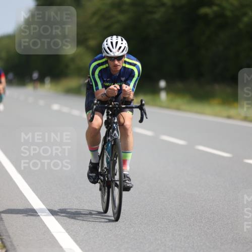 22.06.2025 - Viking Triathlon Yannick Fuchs http://msf.ph/oto/8106344 22.06.2025 11:30:35 Radfahren 41, 194, 246, 268, 381, 604, 636, 649 meine-sportfotos.de