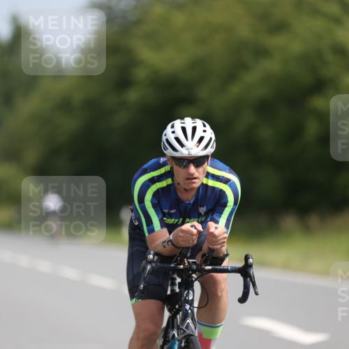 22.06.2025 - Viking Triathlon Yannick Fuchs http://msf.ph/oto/8106354 22.06.2025 11:30:35 Radfahren 41, 194, 246, 268, 381, 604, 636, 649 meine-sportfotos.de