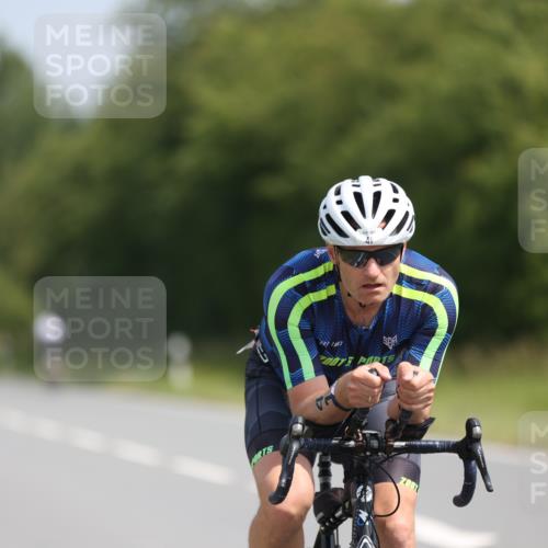 22.06.2025 - Viking Triathlon Yannick Fuchs http://msf.ph/oto/8106360 22.06.2025 11:30:35 Radfahren 41, 194, 246, 268, 381, 604, 636, 649 meine-sportfotos.de