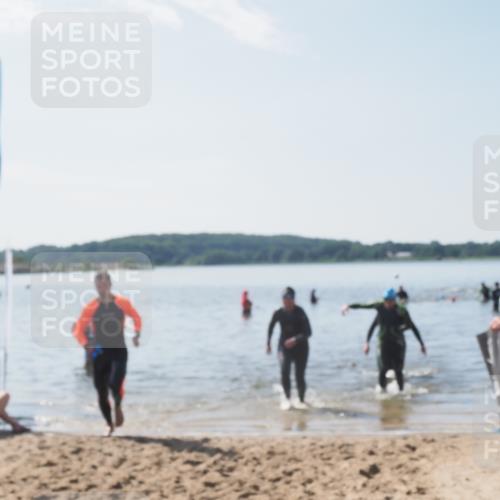 22.06.2025 - Viking Triathlon MichiJ http://msf.ph/oto/8106364 22.06.2025 10:52:27 Schwimmen 116, 136, 481, 490 meine-sportfotos.de