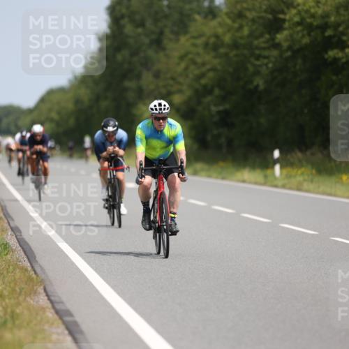 22.06.2025 - Viking Triathlon Yannick Fuchs http://msf.ph/oto/8106365 22.06.2025 12:11:23 Radfahren 114, 204, 206, 235, 389, 490, 521, 529, 603, 623 meine-sportfotos.de