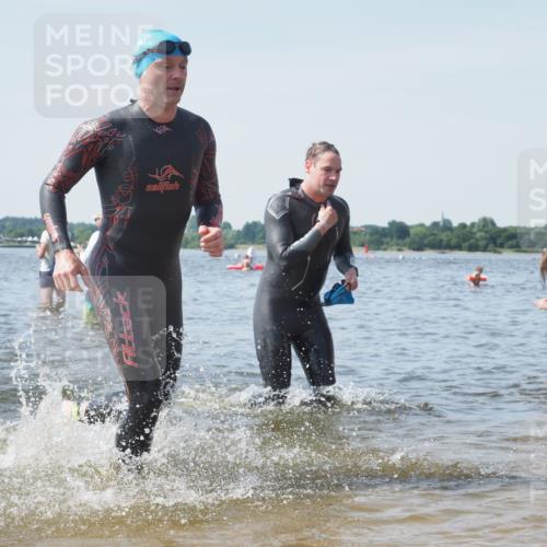22.06.2025 - Viking Triathlon KatJ http://msf.ph/oto/8106368 22.06.2025 10:37:11 Schwimmen 172, 233, 355, 370, 383, 454, 500, 513, 649 meine-sportfotos.de