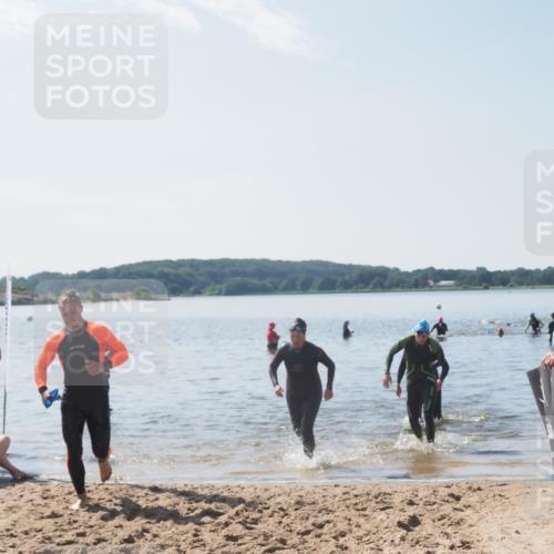 22.06.2025 - Viking Triathlon MichiJ http://msf.ph/oto/8106406 22.06.2025 10:52:28 Schwimmen 116, 136, 481, 490 meine-sportfotos.de