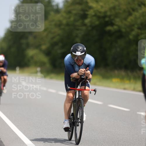 22.06.2025 - Viking Triathlon Yannick Fuchs http://msf.ph/oto/8106449 22.06.2025 12:11:25 Radfahren 114, 204, 206, 235, 389, 490, 521, 603, 623 meine-sportfotos.de