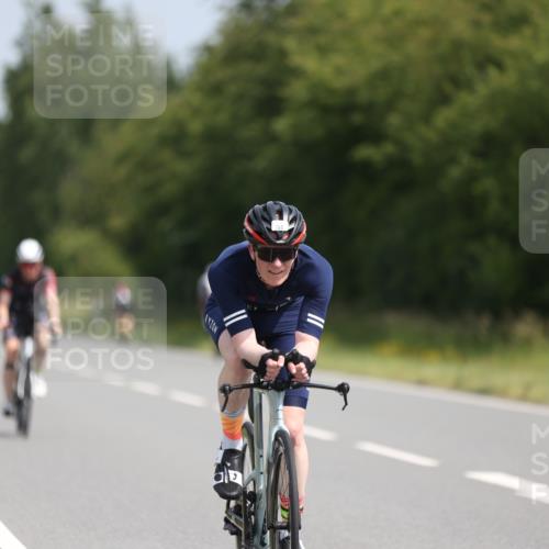 22.06.2025 - Viking Triathlon Yannick Fuchs http://msf.ph/oto/8106450 22.06.2025 11:30:45 Radfahren 79, 194, 381, 408, 604 meine-sportfotos.de