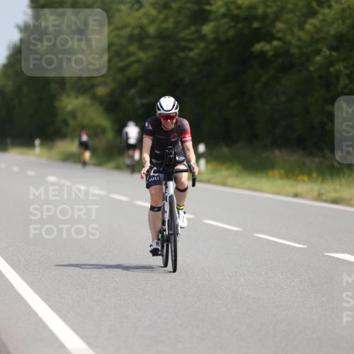 22.06.2025 - Viking Triathlon Yannick Fuchs http://msf.ph/oto/8106495 22.06.2025 11:30:46 Radfahren 79, 194, 381, 408, 604 meine-sportfotos.de