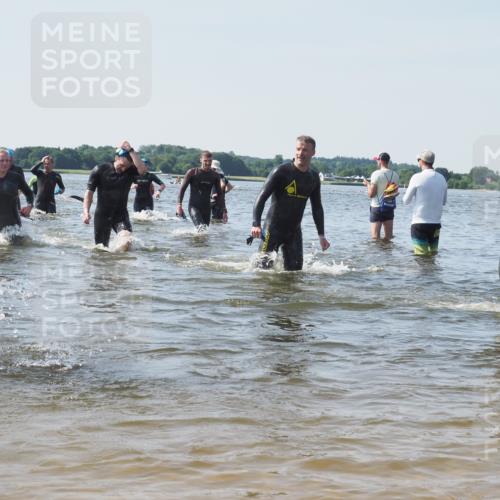 22.06.2025 - Viking Triathlon KatJ http://msf.ph/oto/8106517 22.06.2025 10:37:17 Schwimmen 34, 172, 180, 233, 253, 312, 316, 344, 370, 383, 454, 513, 649 meine-sportfotos.de
