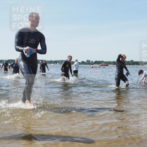 22.06.2025 - Viking Triathlon KatJ http://msf.ph/oto/8106547 22.06.2025 10:37:18 Schwimmen 34, 172, 180, 233, 253, 312, 316, 344, 370, 383, 454, 513, 649 meine-sportfotos.de
