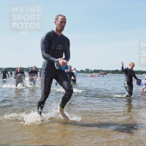 22.06.2025 - Viking Triathlon KatJ http://msf.ph/oto/8106592 22.06.2025 10:37:19 Schwimmen 34, 131, 172, 180, 233, 253, 312, 316, 344, 370, 383, 454, 513, 649 meine-sportfotos.de