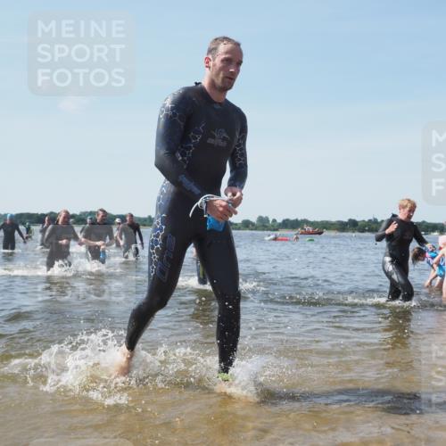 22.06.2025 - Viking Triathlon KatJ http://msf.ph/oto/8106607 22.06.2025 10:37:19 Schwimmen 34, 131, 172, 180, 233, 253, 312, 316, 344, 370, 383, 454, 513, 649 meine-sportfotos.de