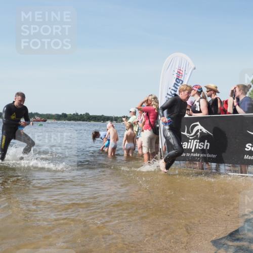 22.06.2025 - Viking Triathlon KatJ http://msf.ph/oto/8106650 22.06.2025 10:37:20 Schwimmen 34, 131, 172, 180, 233, 253, 312, 316, 344, 370, 383, 454, 513, 649 meine-sportfotos.de