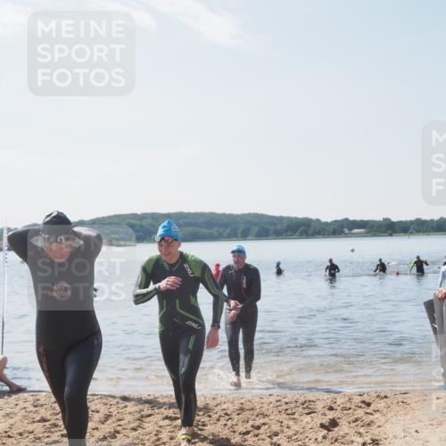 22.06.2025 - Viking Triathlon MichiJ http://msf.ph/oto/8106654 22.06.2025 10:52:32 Schwimmen 136, 490 meine-sportfotos.de