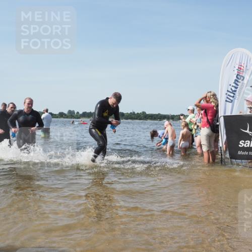 22.06.2025 - Viking Triathlon KatJ http://msf.ph/oto/8106663 22.06.2025 10:37:21 Schwimmen 34, 131, 172, 180, 233, 253, 312, 316, 344, 370, 383, 454, 456, 513, 649 meine-sportfotos.de