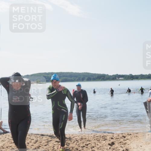 22.06.2025 - Viking Triathlon MichiJ http://msf.ph/oto/8106666 22.06.2025 10:52:32 Schwimmen 136, 490 meine-sportfotos.de