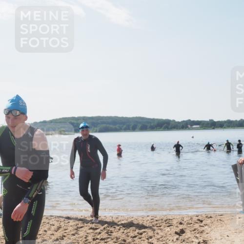 22.06.2025 - Viking Triathlon MichiJ http://msf.ph/oto/8106678 22.06.2025 10:52:33 Schwimmen 490 meine-sportfotos.de