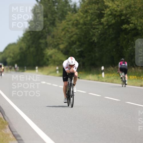 22.06.2025 - Viking Triathlon Yannick Fuchs http://msf.ph/oto/8106679 22.06.2025 12:11:32 Radfahren 13, 204, 235, 340, 389, 427, 444, 521 meine-sportfotos.de