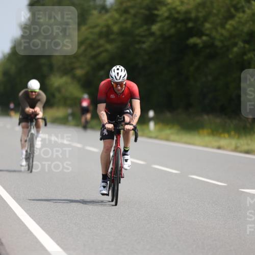 22.06.2025 - Viking Triathlon Yannick Fuchs http://msf.ph/oto/8106763 22.06.2025 11:30:56 Radfahren 44, 156, 329, 335, 408, 511, 535 meine-sportfotos.de