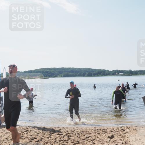 22.06.2025 - Viking Triathlon MichiJ http://msf.ph/oto/8106782 22.06.2025 10:53:01 Schwimmen 106, 160, 470, 640, 656 meine-sportfotos.de
